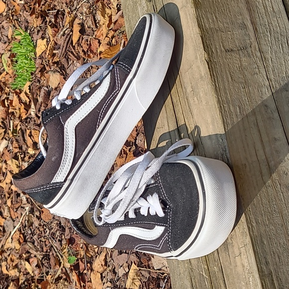 Vans classic lace up sneaker - Picture 1 of 3